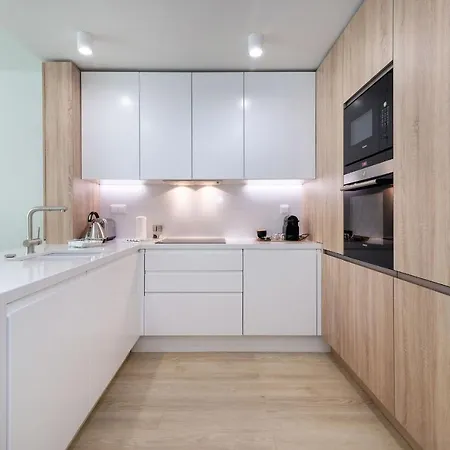 Daire Modern & Stylish In Av. Da Liberdade By Lovelystay
