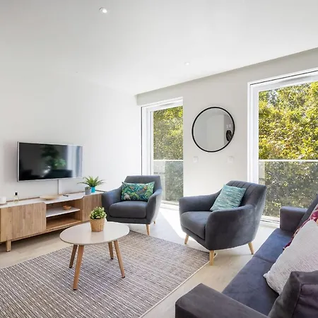 Modern & Stylish In Av. Da Liberdade By Lovelystay Lisboa