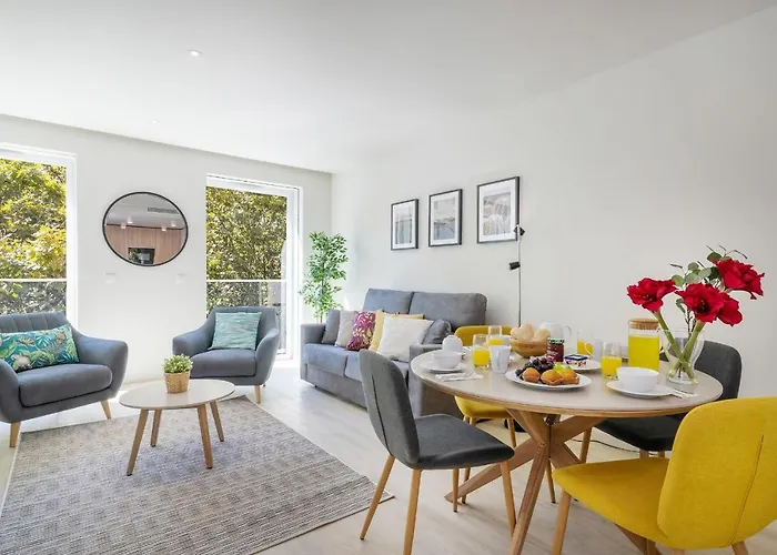 Modern & Stylish In Av. Da Liberdade By Lovelystay Lisboa