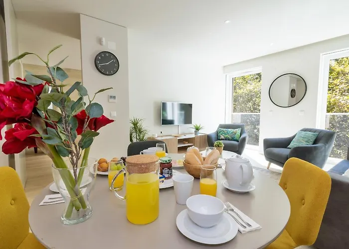 Modern & Stylish In Av. Da Liberdade By Lovelystay Appartement